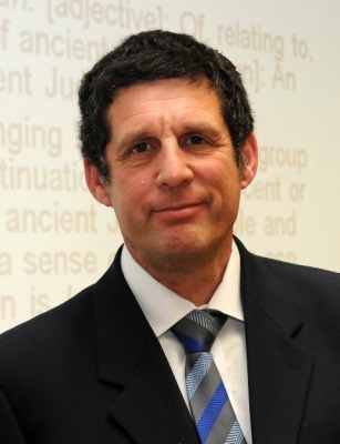 דניאל שוורץ